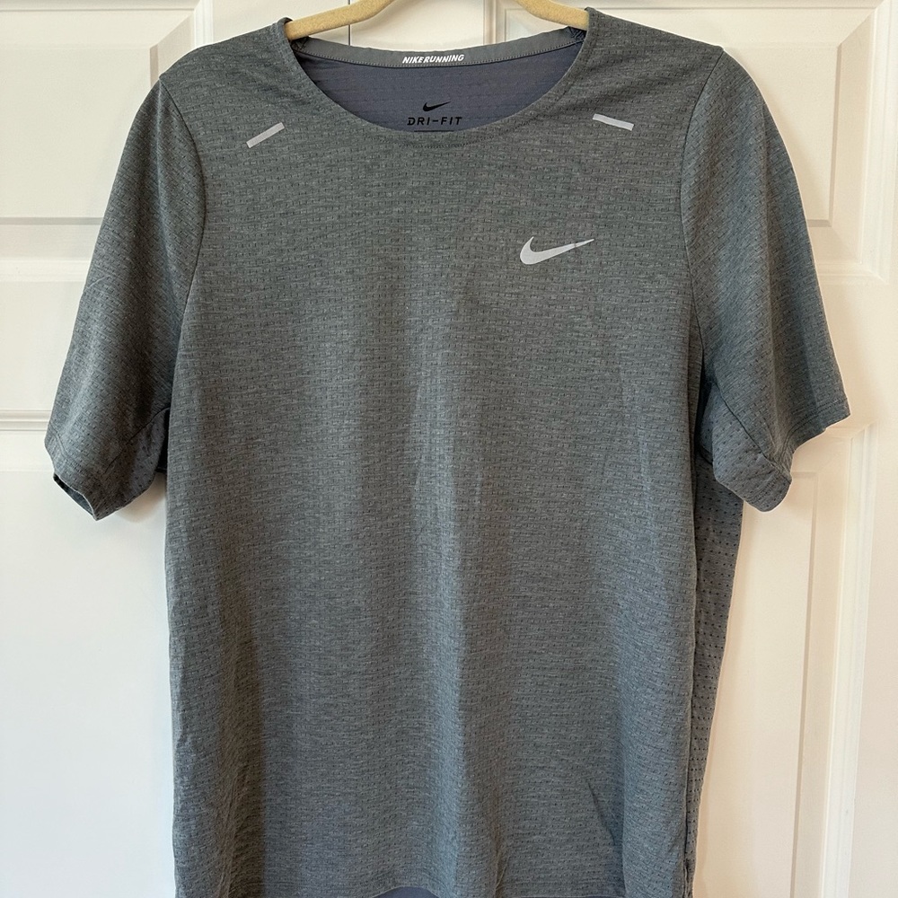 Nike Dri-Fit Running Shirt Size L